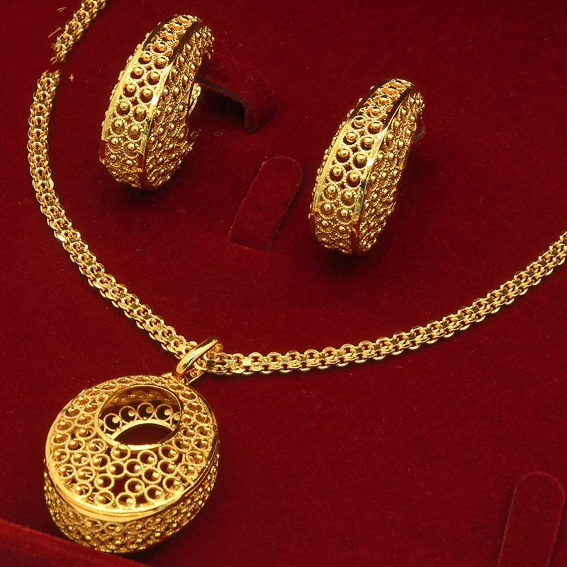 Gold  Necklace Earrings