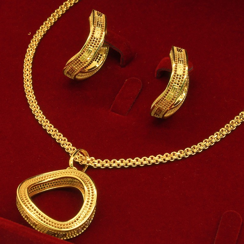 Gold  Necklace Earrings